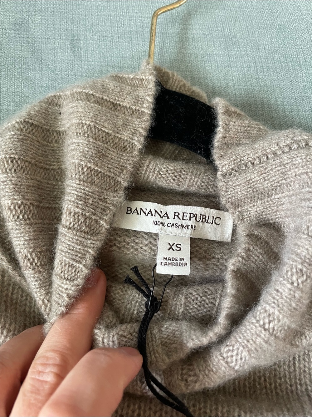 Banana Republic Relaxed Turtleneck Sweater - Picture 3 of 6